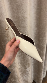 slingback camelia - white off